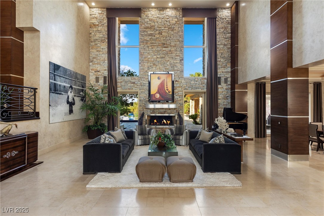2 Wood Creek Court