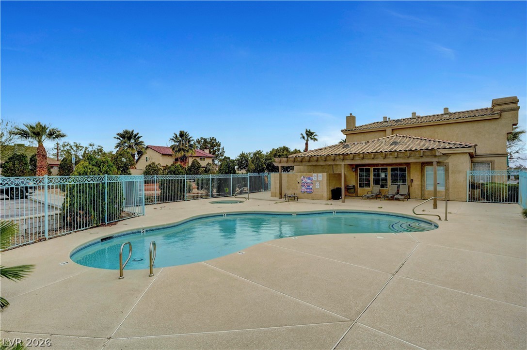 Properties 1 1401 N Michael Way 123