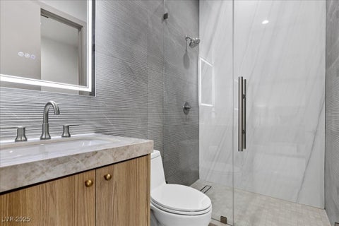 Tiny photo for 19 Rue Grimaldi Way, Henderson, NV 89011 (MLS # 2737052)