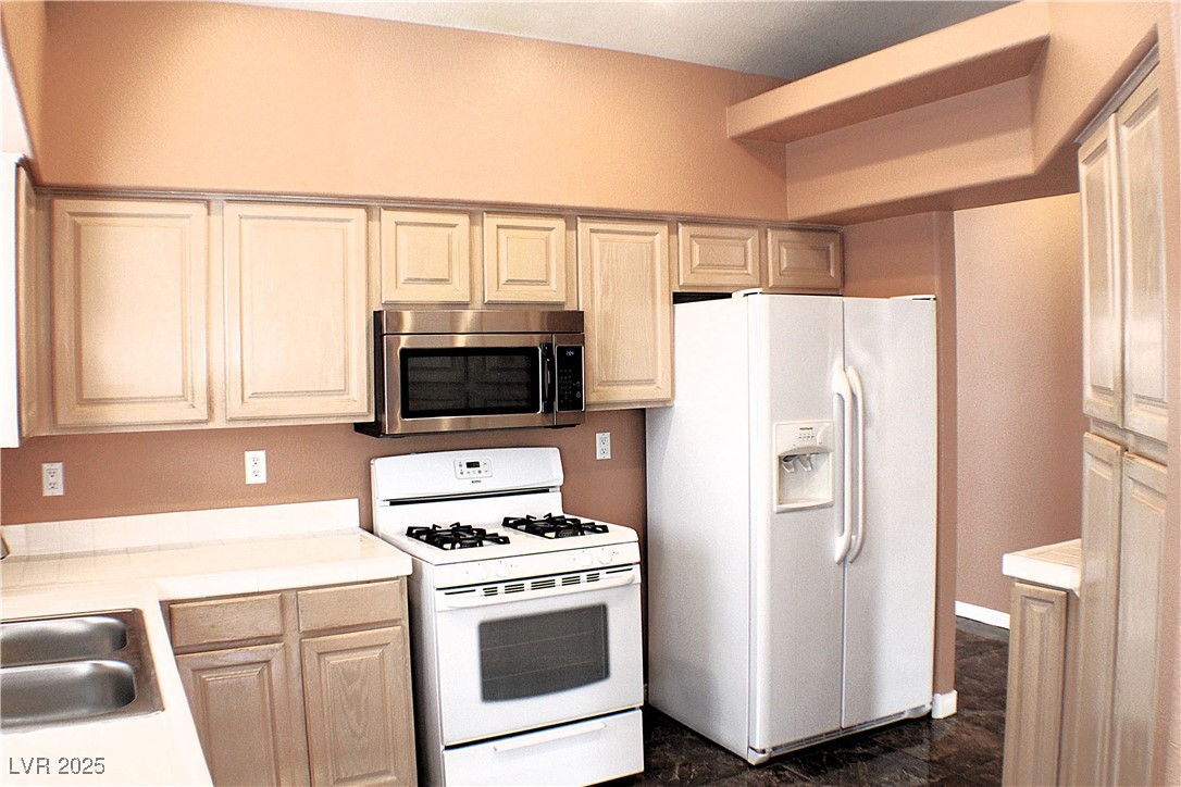 Las Vegas, Nevada 89145, United States, 3 Bedrooms Bedrooms, ,2 BathroomsBathrooms,Residential,Active,117191