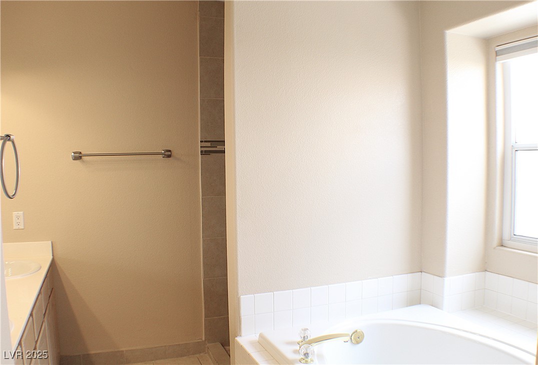 Las Vegas, Nevada 89145, United States, 3 Bedrooms Bedrooms, ,2 BathroomsBathrooms,Residential,Active,117191