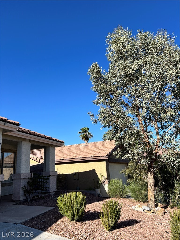 1517 Waterton