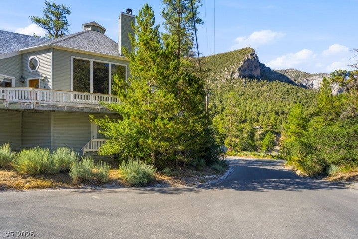 3910 White Fir Way