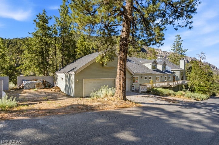 3910 White Fir Way