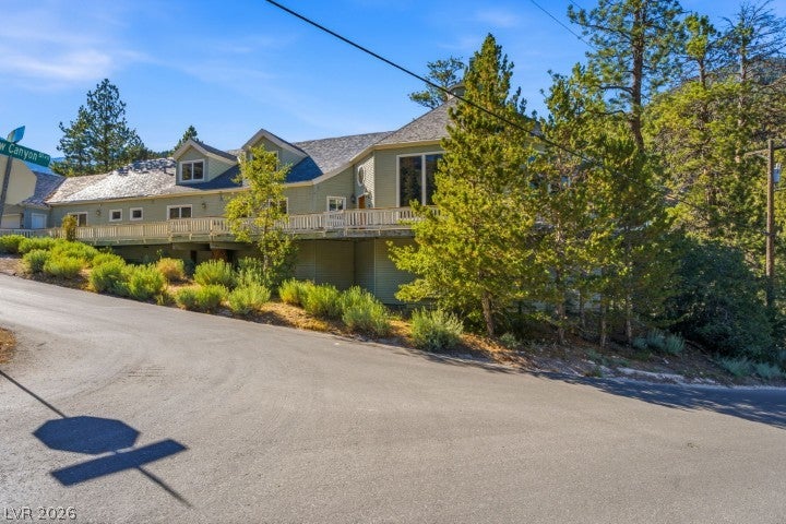 3910 White Fir Way