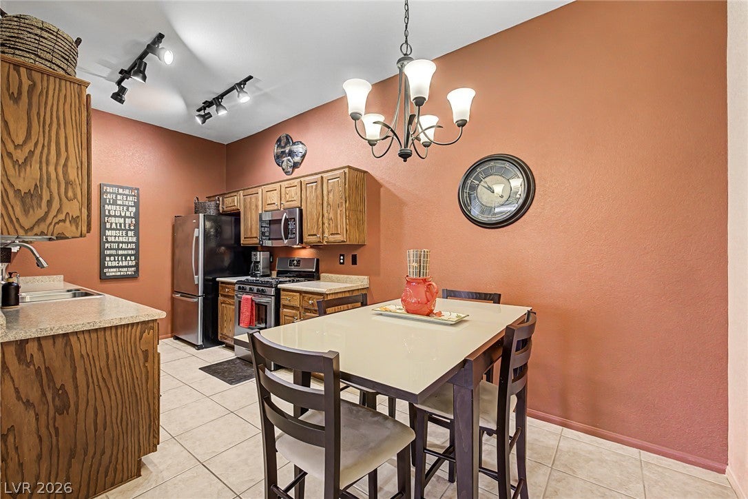 3395 Cactus Shadow Street 104