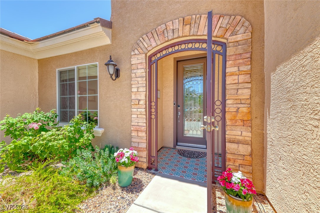 Properties 4 2205 Sandstone Cliffs Drive