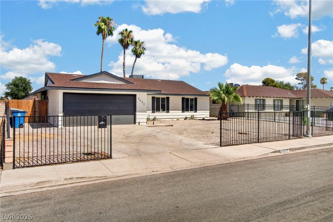 5452 Escondido Street