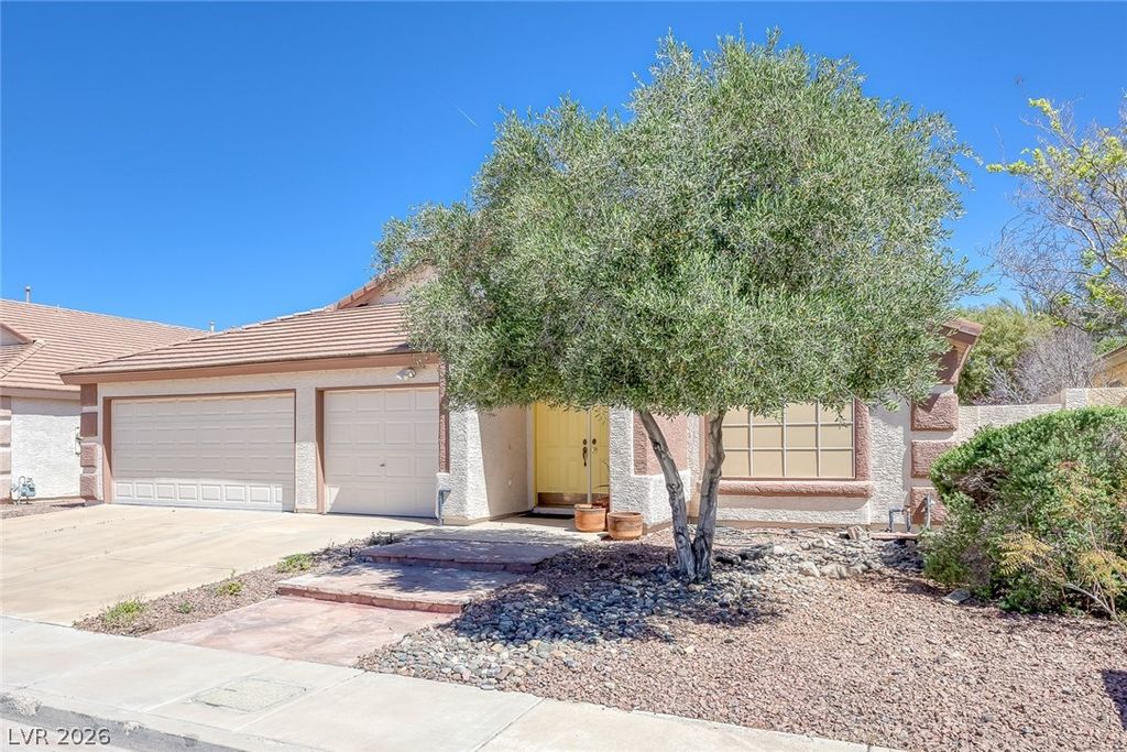 Photo of 1792 Antelope Valley Avenue, Henderson, NV 89012 (MLS # 2767786)