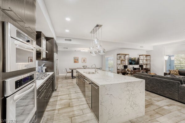 8925 W Flamingo Road 207