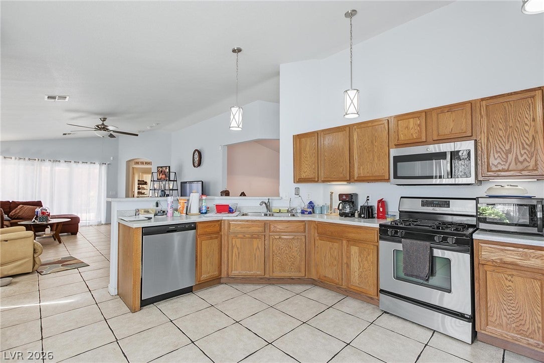 5643 Crowbush Cove Place