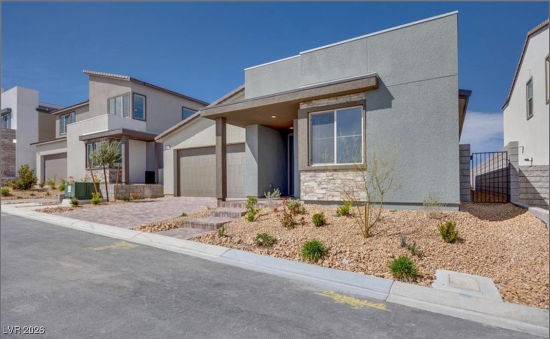 10267 Vonbulin Avenue