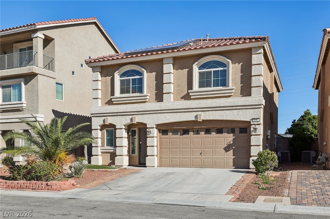 9662 Monarch Grove Street