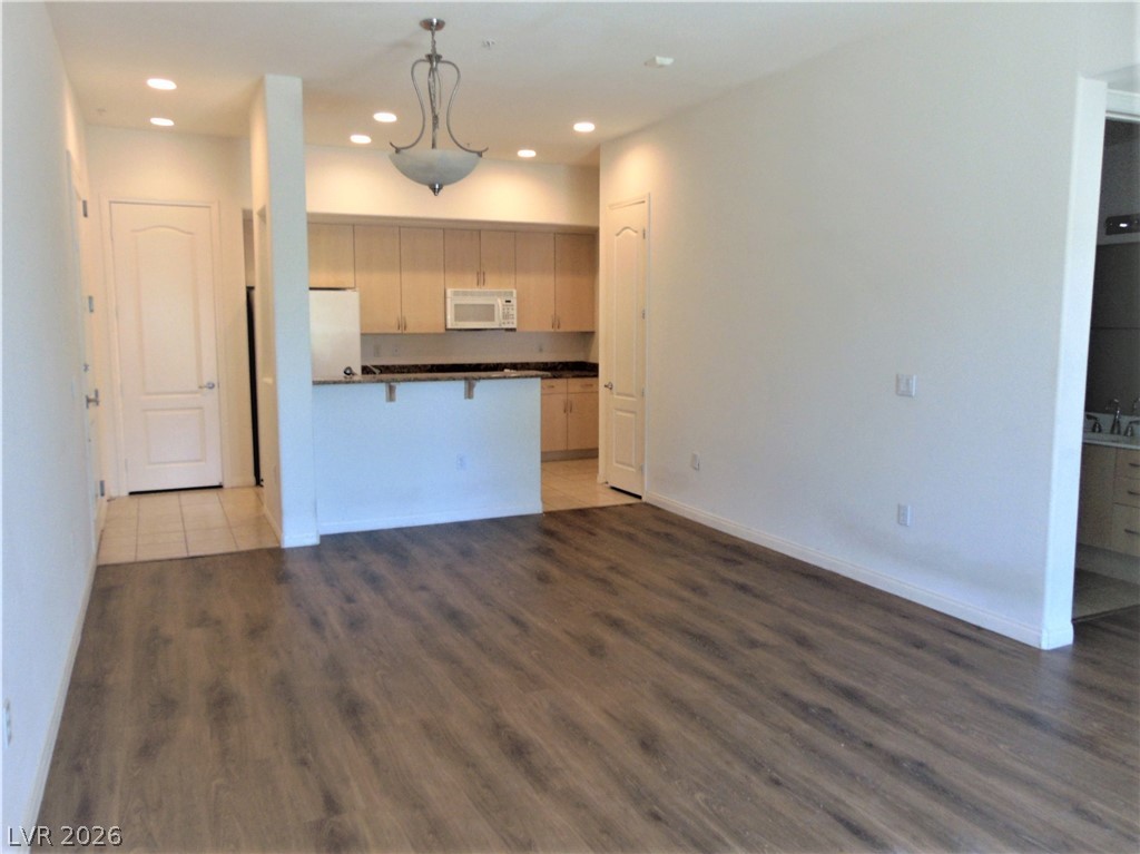 44 SERENE Avenue 301
