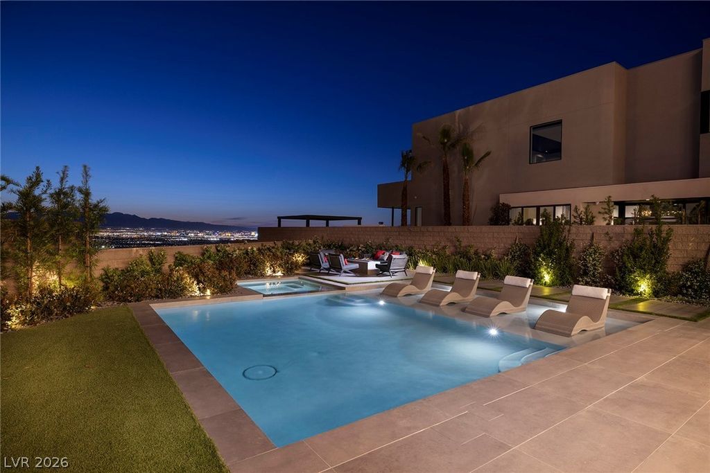 Photo of 619 Overlook Rim Drive, Henderson, NV 89012 (MLS # 2766075)