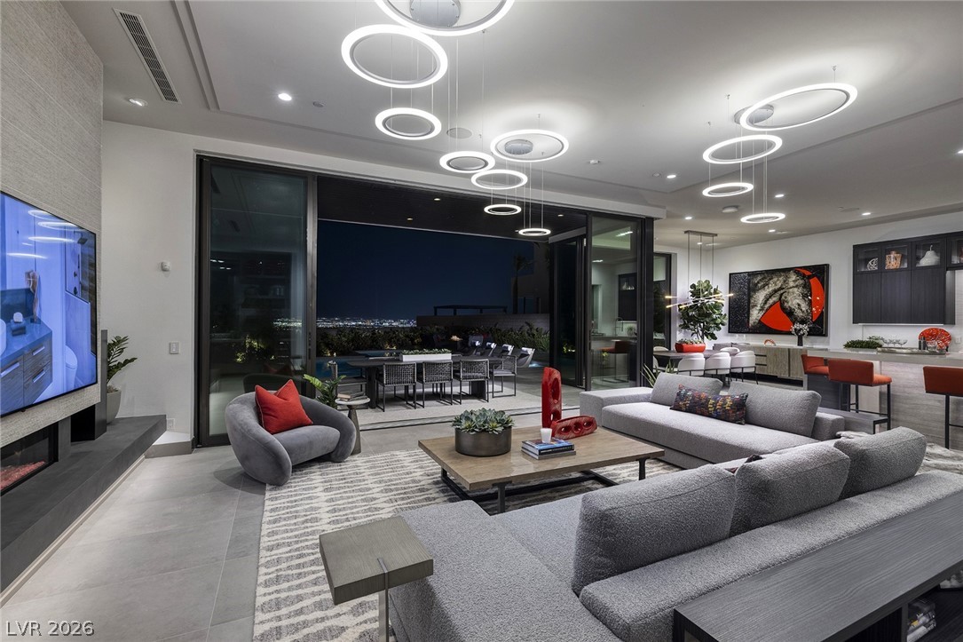 619 Overlook Rim Drive