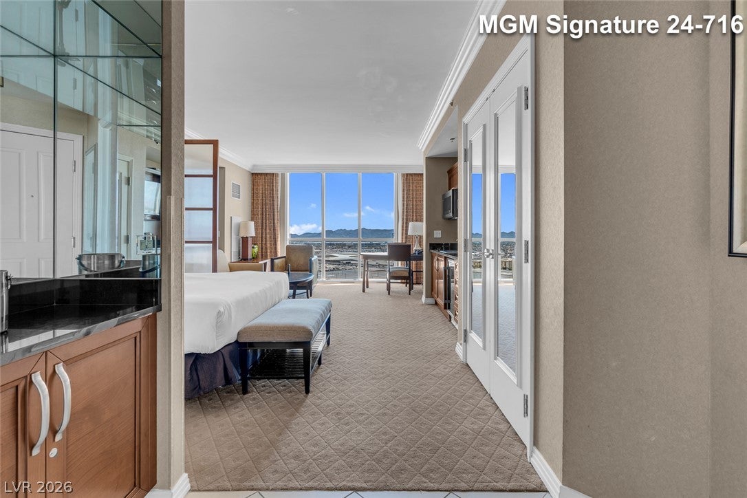 135 E Harmon Avenue 2416