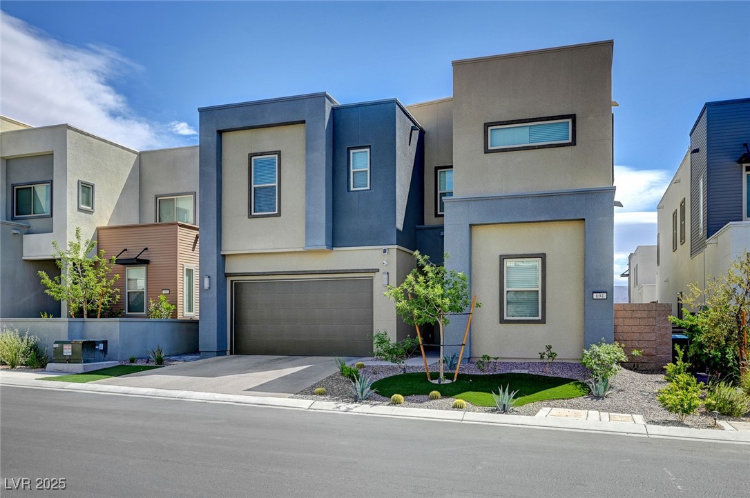 694 Glowing Horizon Street