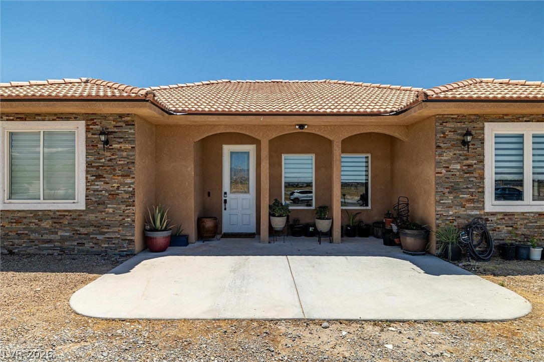 2671 E Hacienda Street