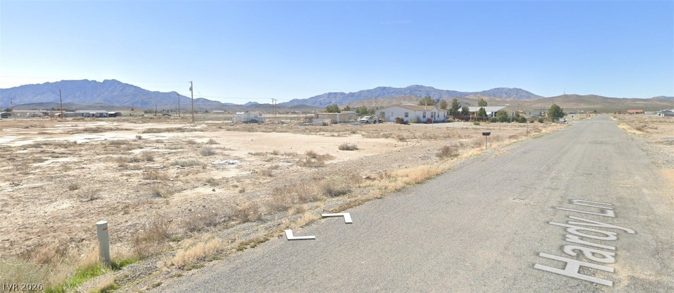 4421 W Hardy Lane
