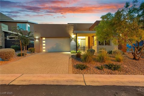 9743 Starlight Ridge Avenue Las Vegas NV 89148