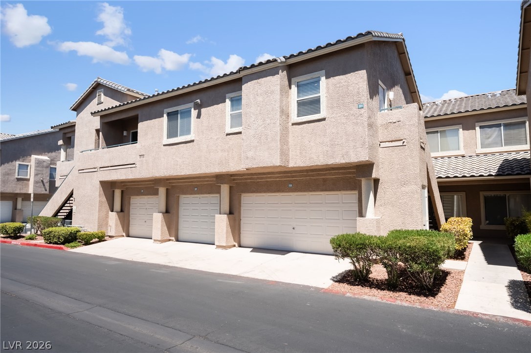 2052 Gravel Hill Street 201