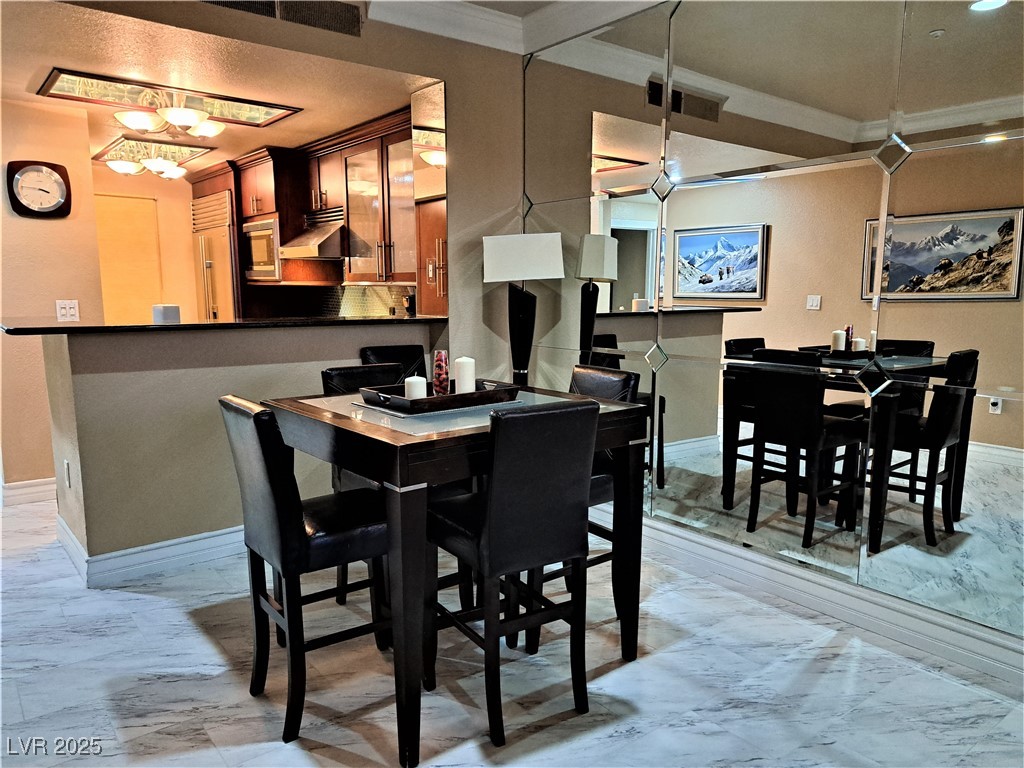 270 E Flamingo Road 212