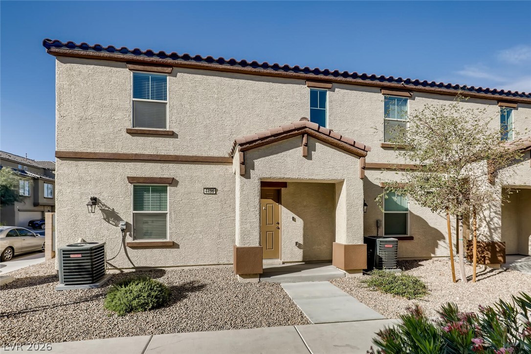 4496 Pencester Street