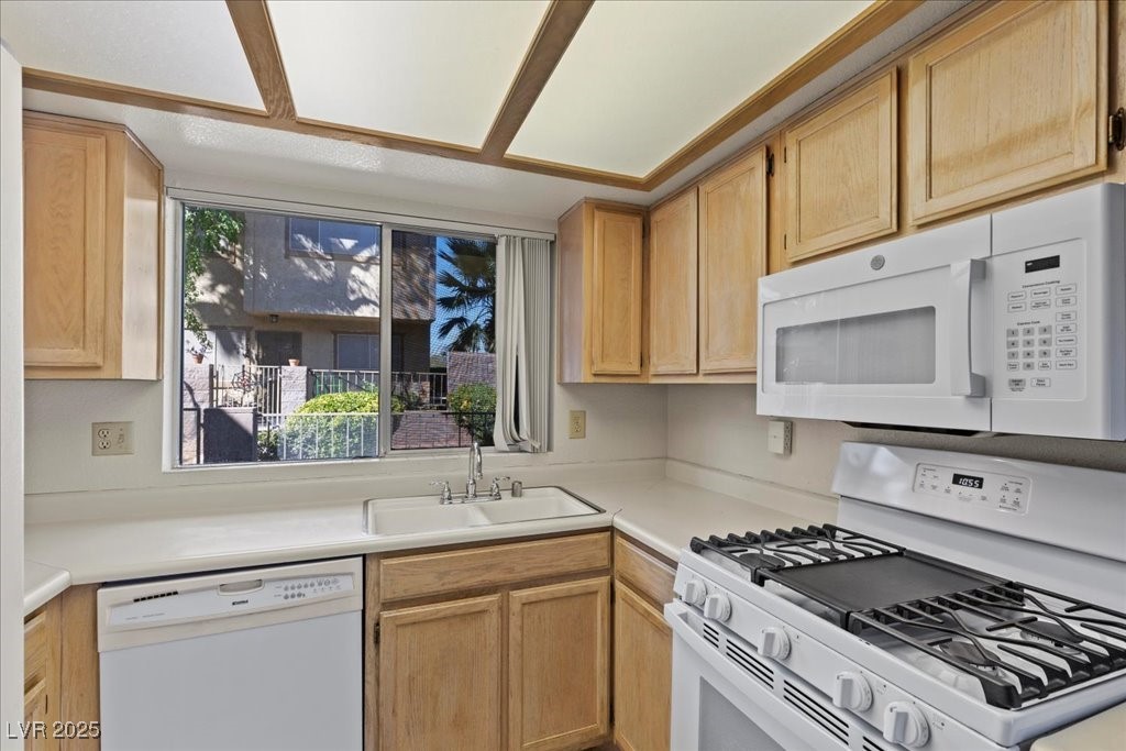2228 Silver Pine Drive