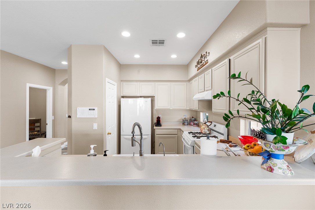 11440 Diveley Avenue