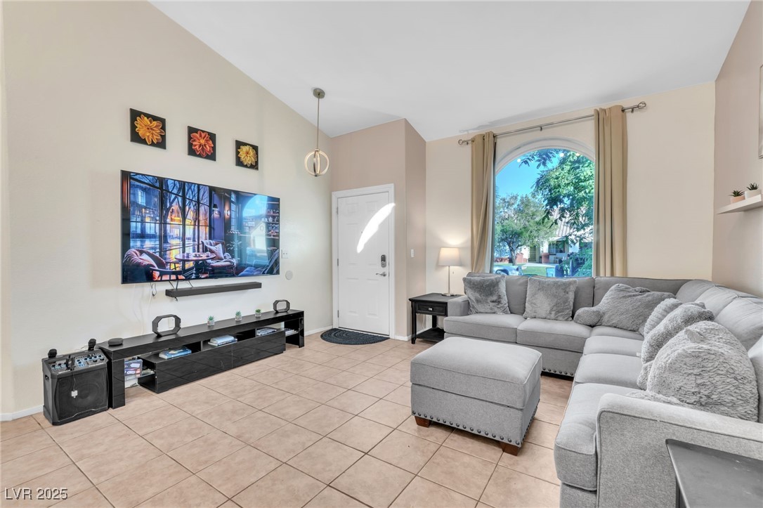 607 Lively Fiesta Way