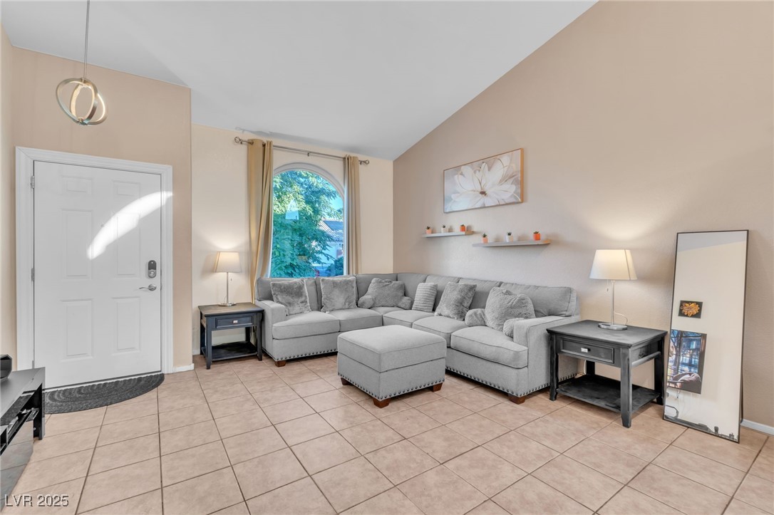 607 Lively Fiesta Way