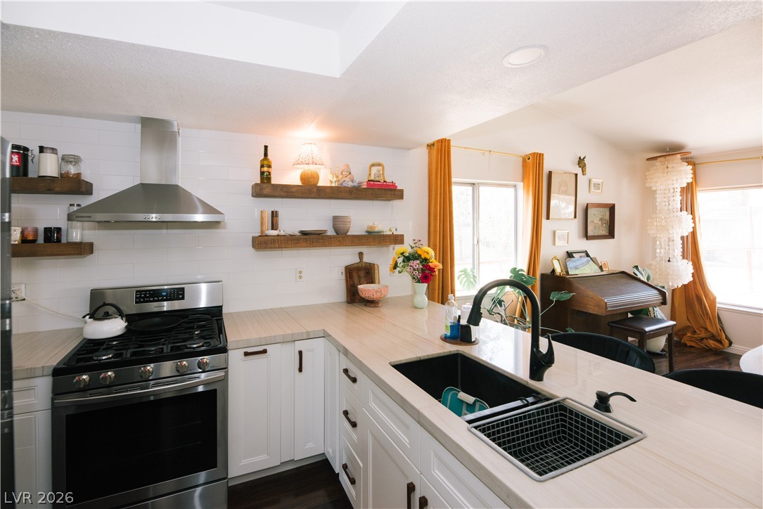 3188 Moonflower Drive