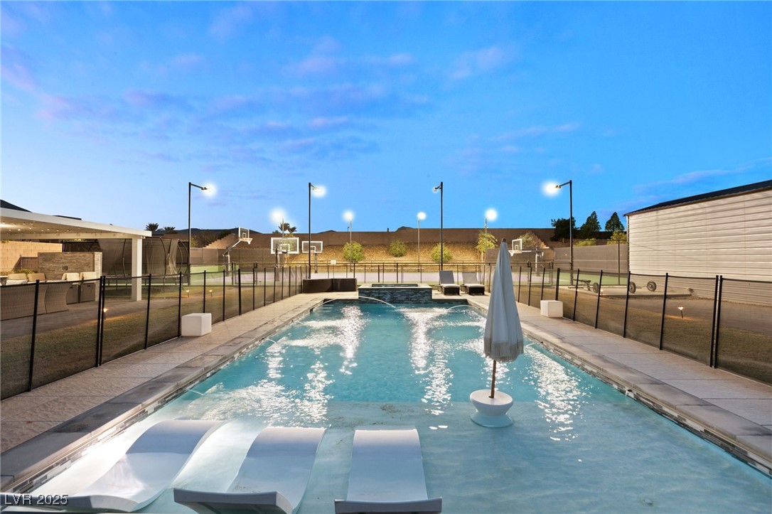 1121 Du Fort Hills Court, Henderson, Nevada image 6