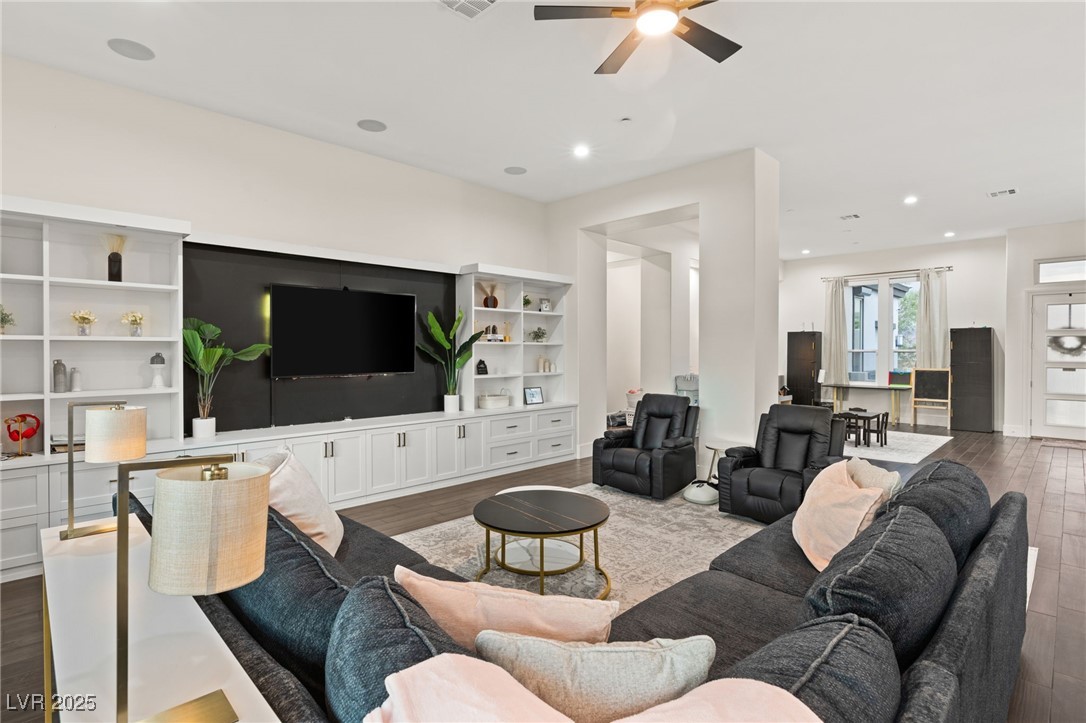 1121 Du Fort Hills Court, Henderson, Nevada image 17