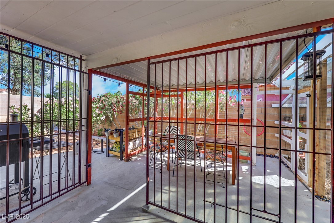 Las Vegas, Nevada 89147, United States, 2 Bedrooms Bedrooms, ,2 BathroomsBathrooms,Residential,Active,143032