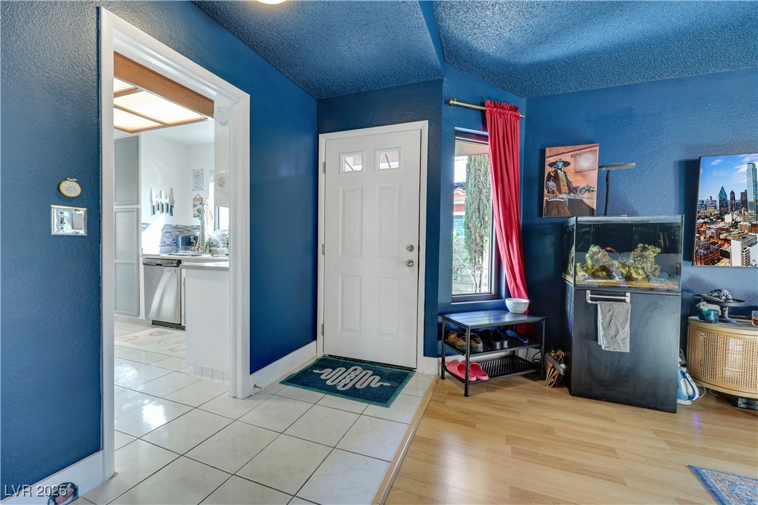 Las Vegas, Nevada 89147, United States, 2 Bedrooms Bedrooms, ,2 BathroomsBathrooms,Residential,Active,143032