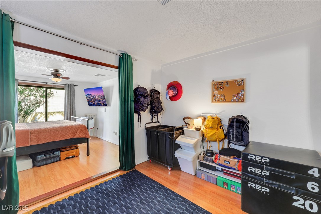 Las Vegas, Nevada 89147, United States, 2 Bedrooms Bedrooms, ,2 BathroomsBathrooms,Residential,Active,143032