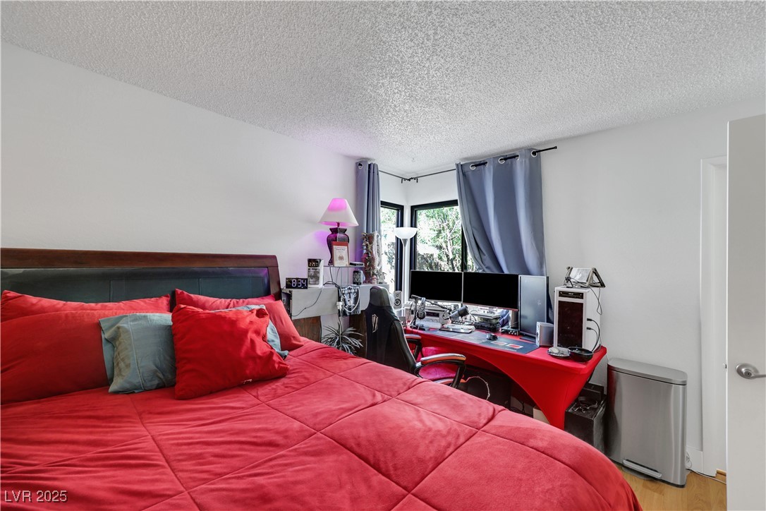 Las Vegas, Nevada 89147, United States, 2 Bedrooms Bedrooms, ,2 BathroomsBathrooms,Residential,Active,143032
