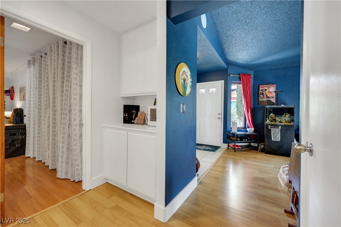 Las Vegas, Nevada 89147, United States, 2 Bedrooms Bedrooms, ,2 BathroomsBathrooms,Residential,Active,143032