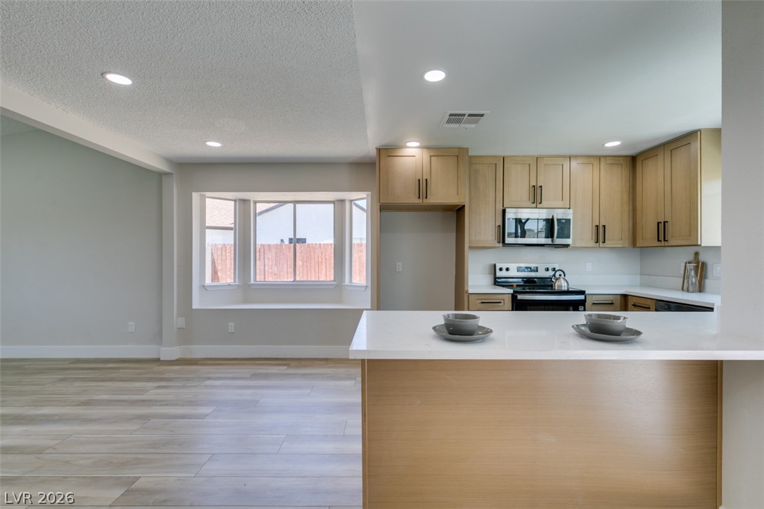 6012 Oceanside Way
