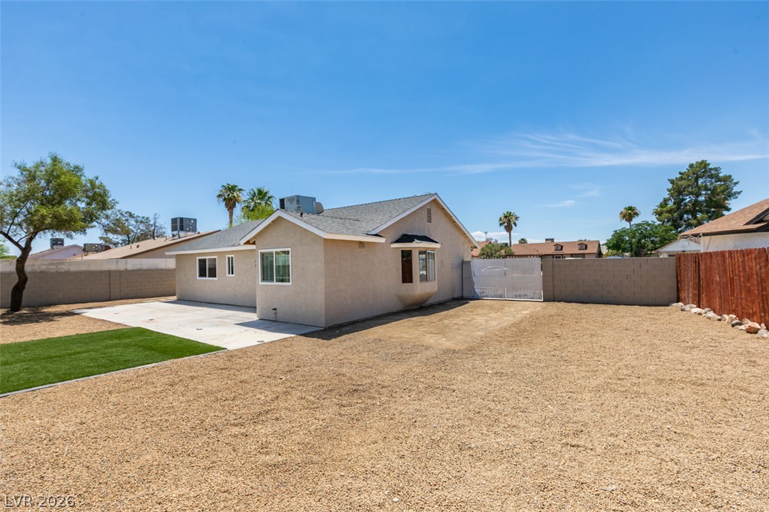6012 Oceanside Way