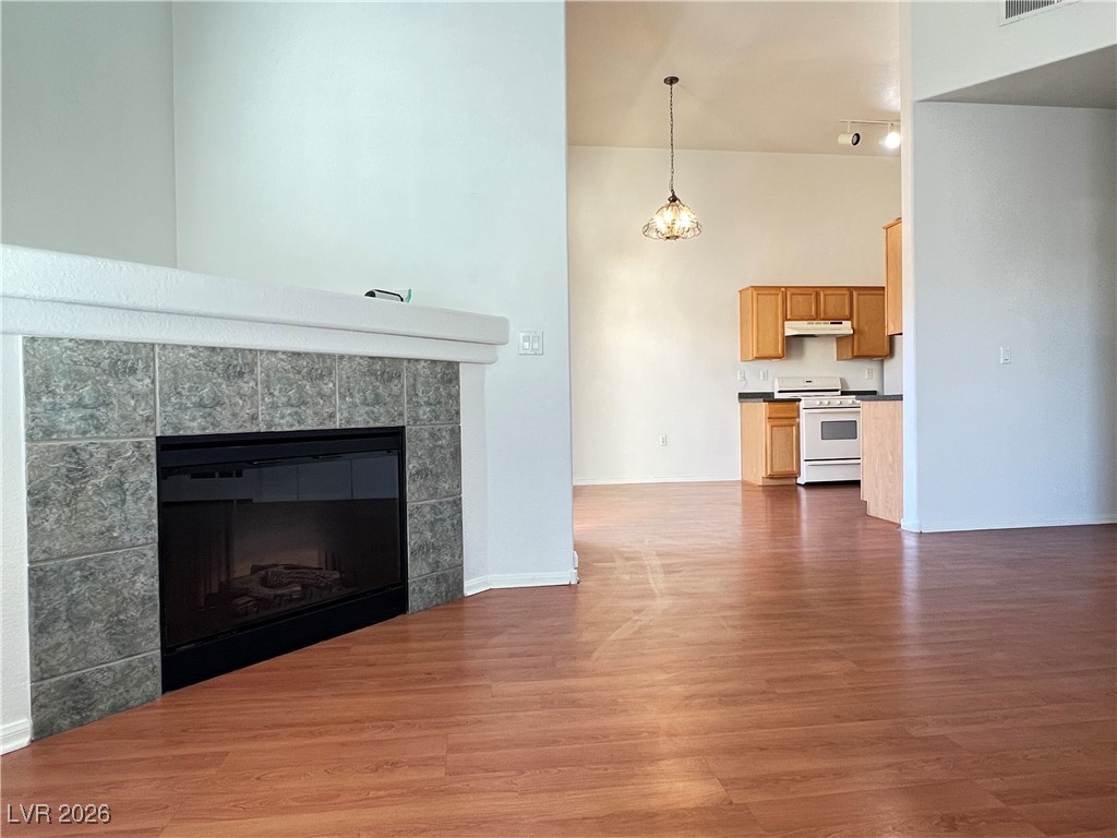 3320 Cactus Shadow Street 203