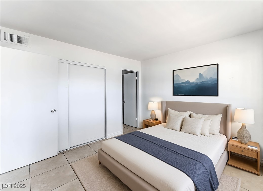 3720 Royal Crest Street 4