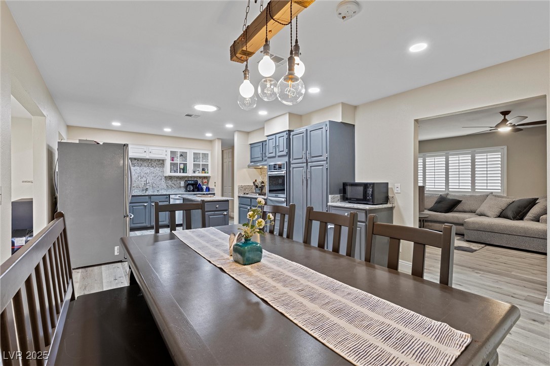 Las Vegas, Nevada 89120, United States, 3 Bedrooms Bedrooms, ,2 BathroomsBathrooms,Residential,Pending,125405