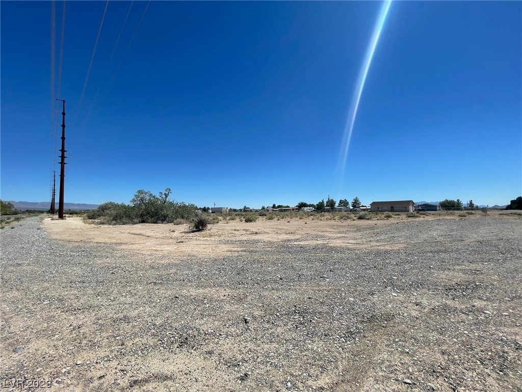 1021 Thousandaire Boulevard 3
