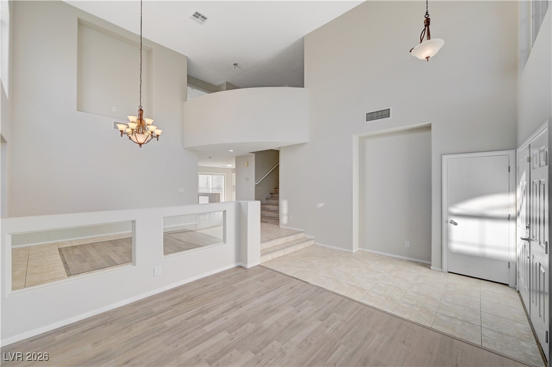 8117 Peach Flare Street