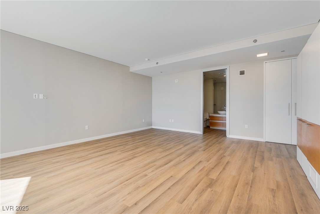 3726 Las Vegas Boulevard 2407