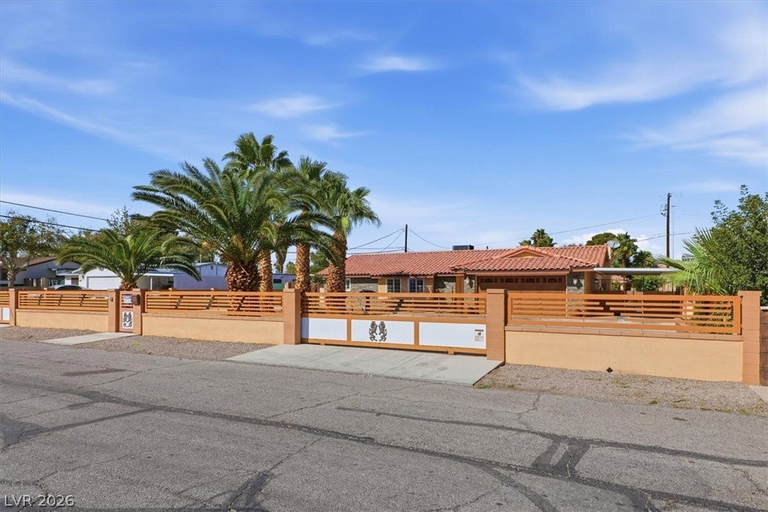 3936 Jewel Avenue