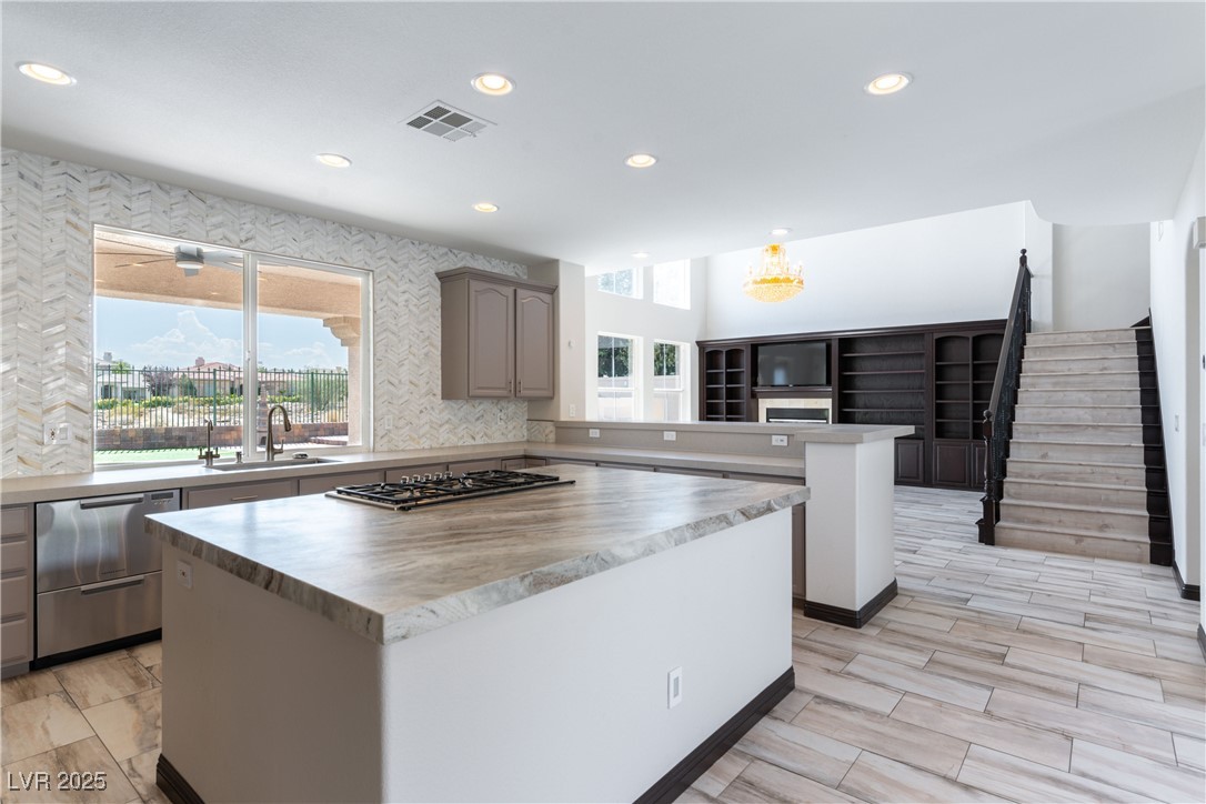 9509 Queen Charlotte Drive